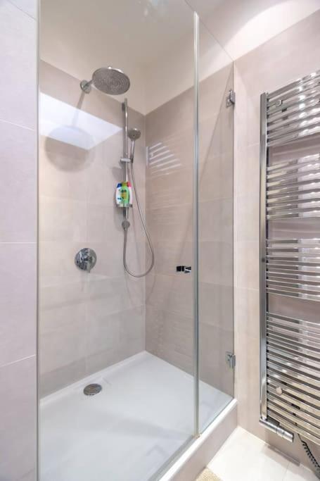Luxury Apartment On Old Town Square براغ المظهر الخارجي الصورة